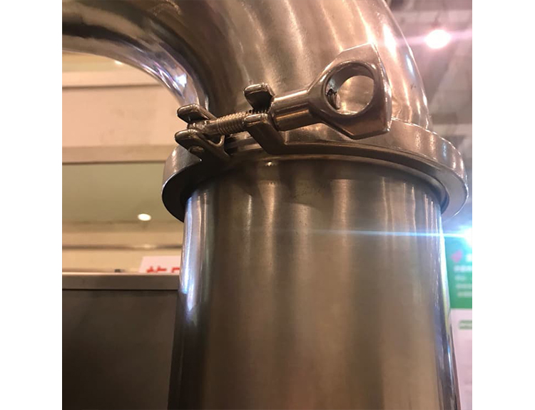 萬(wàn)能旋風(fēng)脈沖除塵粉碎機(jī)組