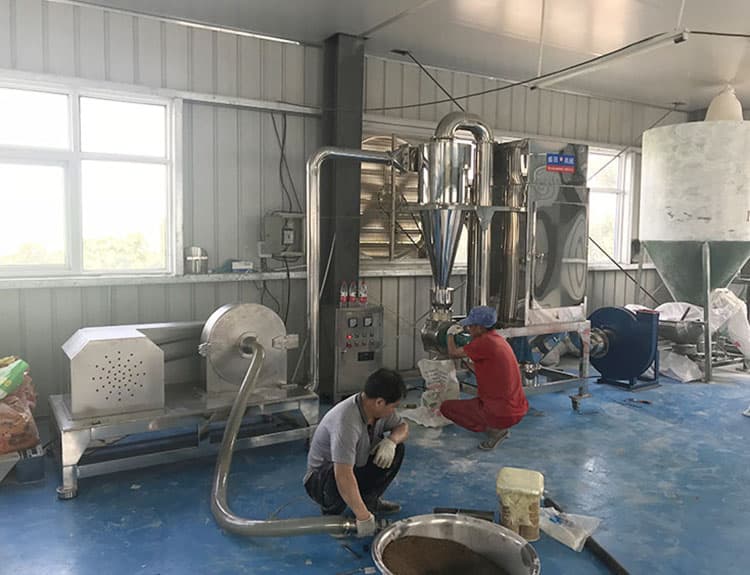 萬(wàn)能旋風(fēng)脈沖除塵粉碎機(jī)組